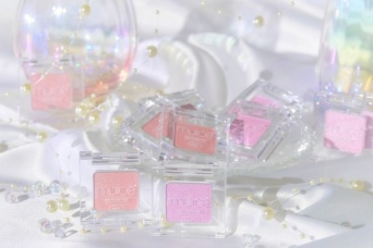 かわにしみきプロデュース。「ｍuice」から“うるみ肌”を演出するピンク系ハイライター発売