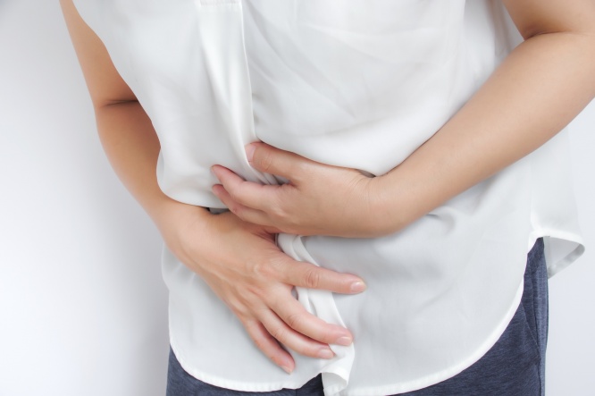 胃が痛いときにお茶を飲んではいけない。春の胃不調、やりがちな間違いと日々の胃ケア