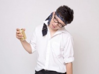 女子にモテたいなら、オススメしない飲み会での行動6選