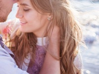 好きすぎて無理。男性が「本命女だけに見せる行動」6つ