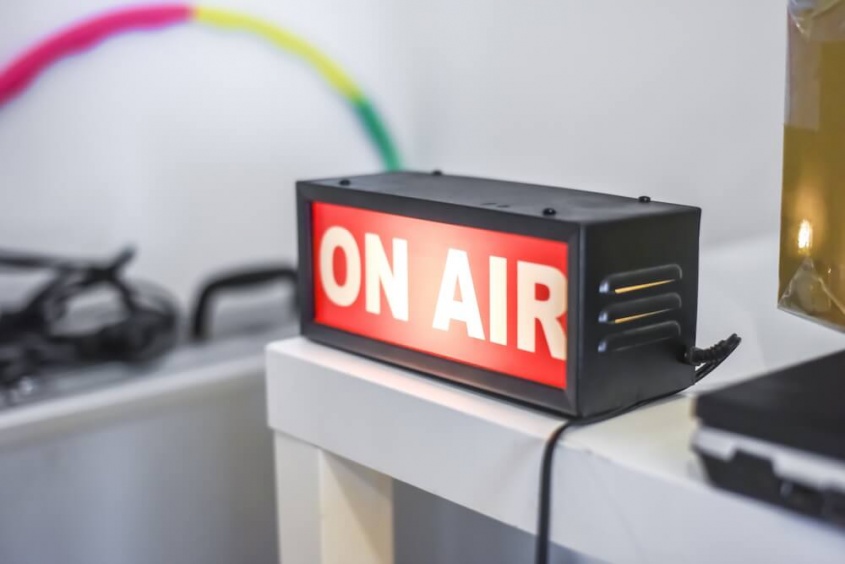 松本人志、「これはイジメの構図」amazon新番組の”クロちゃん目突き事故”で大炎上