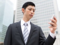 え、就活生（笑）？　「私服がダサいだろうな」と思う男性のスーツ6選