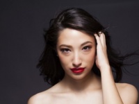 こんな女に気をつけろ!!　「不倫女性」がやりがちな行動・6選