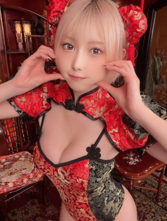X：篠崎こころ(@kokoro777pp)より