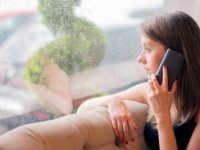 元彼に連絡したい！　別れた恋人への連絡のタイミングと注意点