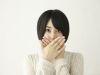 人には絶対に言えない……！　私のやめられない「癖」3選！