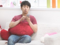 あの子に会いてぇな……！　男性が「片思い中の女性に送るLINE」4パターン