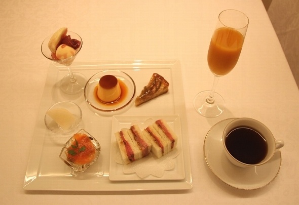 豪華なプレートが運ばれてきた