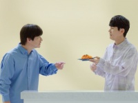 コンビ歴40年の阿吽の呼吸！ウンナン新CMで「内村高菜」が爆誕！