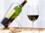 【染み抜き】手強いワインのシミには…　焼酎を使いましょう！