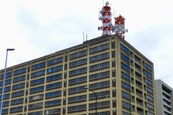 中学校『女子トイレで何度も盗撮』　吹奏楽部・外部顧問(26)懲戒免職　顧問は「性的欲求を抑えられず…」