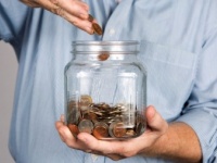実はそんなに難しくない!?　1年間で100万円貯めるコツ