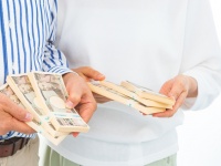 ぺこ＆りゅうちぇる　ぺこは親のクレジットカードを使い放題。りゅうちぇるはハングリー精神の塊