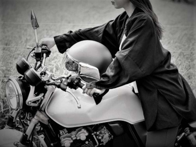 ツーリング中に...(画像はイメージ)