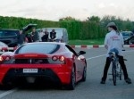 “ロケット自転車”で世界最高速を記録！　フェラーリをぶっちぎる驚異の加速