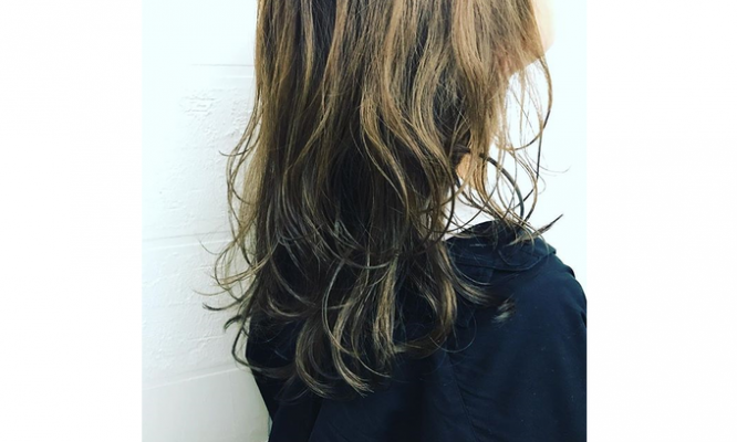 今季はコレが来る！！→ヴェールハイライトで人と差をつける大人の夏カラー。