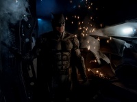 新バットスーツ、新ゴードン！？ 早くも心は『ジャスティス・リーグ』！？　ザック・スナイダーが気になるツィートを投稿！