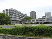 広島県庁舎（Taisyoさん撮影、Wikimedia Commonsより）