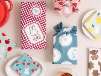 レトロなミッフィーにキュン！　「かまわぬ」から新作てぬぐい登場