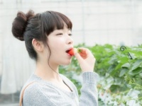 男子はどっちを支持する？　「マイペース女子」VS「気づかい女子」