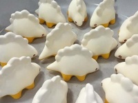 餃子のまち・宇都宮では、恐竜も餃子に変身しちゃうらしい　民芸品店で生まれた「ぎょうざうるす」に反響