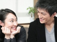 実はモテテク!?　好きな男性と目が合ったら○○せよ！