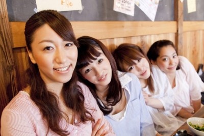 「デートVS女子会」ぶっちゃけ、メイクやおしゃれの気合が入るのはどっち？