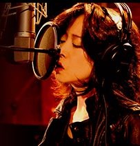 写真はオフィシャルサイトより