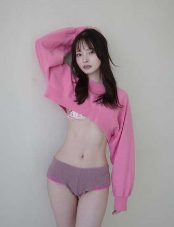 Instagram:新谷姫加(@hime._.gram)より