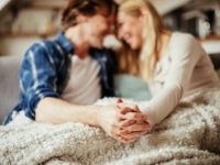 えっ、●●からアウト？　女子が思う「浮気の境界線」ランキング、なんと1位は……