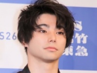 村上虹郎