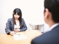 男子の本音。「今日、生理なのかな？」と思った女子の行動4選