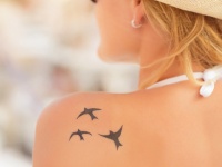 きゃりーぱみゅぱみゅの「タトゥー写真」が話題に！・・・タトゥー公開の芸能人女性・5選