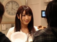 「東京観光ガール」撮影現場にて（編集部撮影）