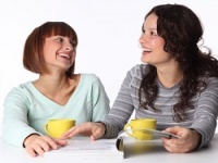 女は避けて通れない？結婚した友達と疎遠になる理由【東のEditor’sEYE】