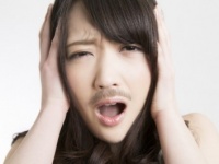 圧倒的大差！　「毛深い女性」VS「くさい女性」、付き合うならどっち？