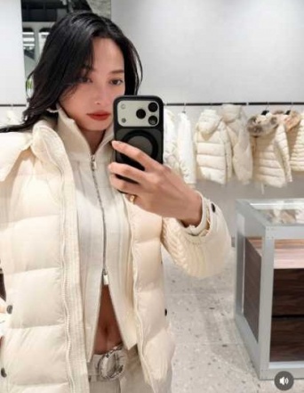 Instagram:大政絢(@aya_omasa_official)より