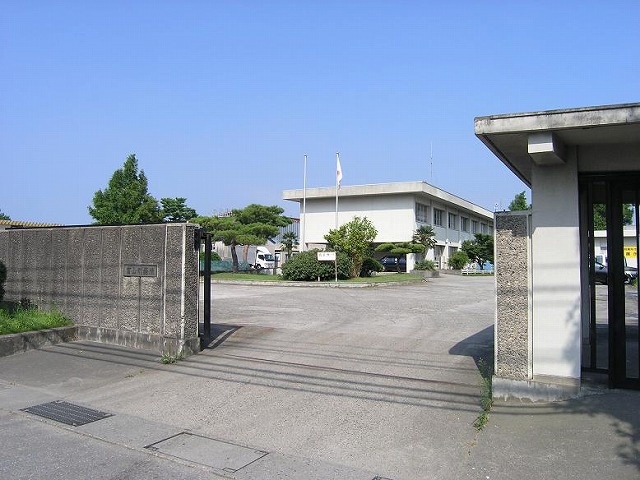 富山刑務所表門（法務省ウェブサイトより）