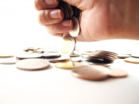 すねかじり芸人の悩み　ファンは増えたけどほとんどが「金貸して」
