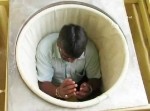 災害時に高層階から滑り降りられる“緊急脱出用チューブ”が画期的！