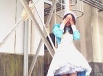 佐々木希が太もも丸見えの“メイド姿”に！？　「スカート短かっ（笑）」