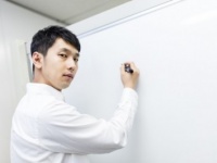 逆にスゴイわ……　「教養がない」と感じる男子の特徴6つ