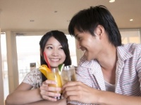 約6割の男性が〇〇！　本命じゃなくても、自分を好きそうな女子にアピール「する」or「しない」？