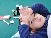 抗菌薬の使い過ぎで薬が効かない（depositphotos.com）