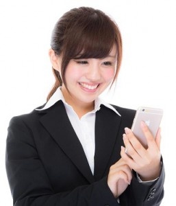 （画像提供：PAKUTASO)もうチェックした？女性の強いみかた“TRILL”で恋愛もコスメも今すぐ解決！