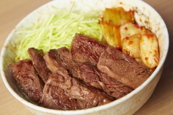唯一無二の焼肉丼　丼やまののプレスリリース画像