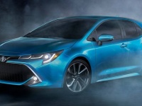 ニューヨーク国際自動車ショーで新型トヨタ・カローラハッチバック公開！日本では2018年初夏に発売予定？