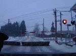 あっぶねぇ！　ロシアのとある鉄道踏切が欠陥だらけ・・・