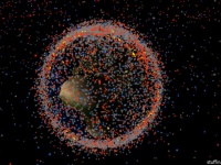 宇宙ごみ大作戦。パックマンのように追いかけ回収したら大気圏で燃え尽きるゴミ収集機を打ち上げテスト（ESA)