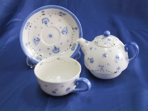 インストラクターになった受講生の卒業作品httptanosikute.comporcelarts_016.htm